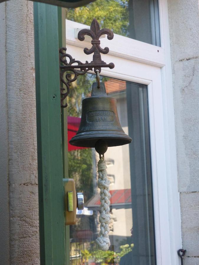 Chez D'Eau Bed & Breakfast Marigny-le-Cahouet Exterior photo